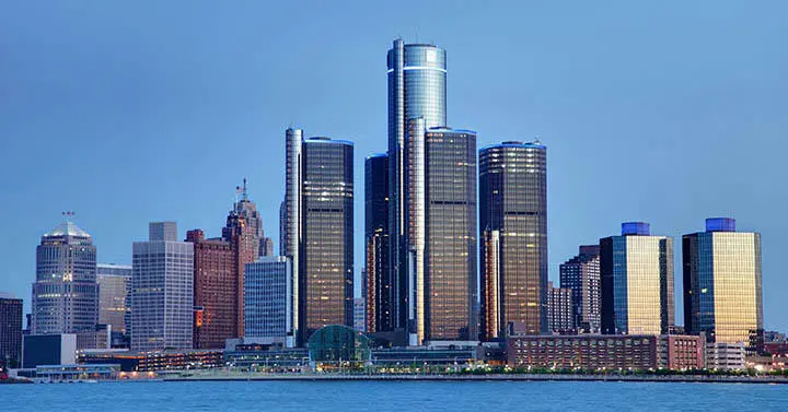 Detroit (DTW)