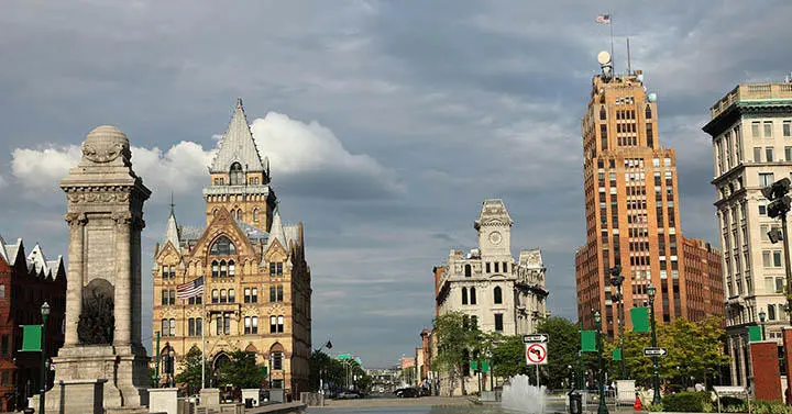 Syracuse (SYR)